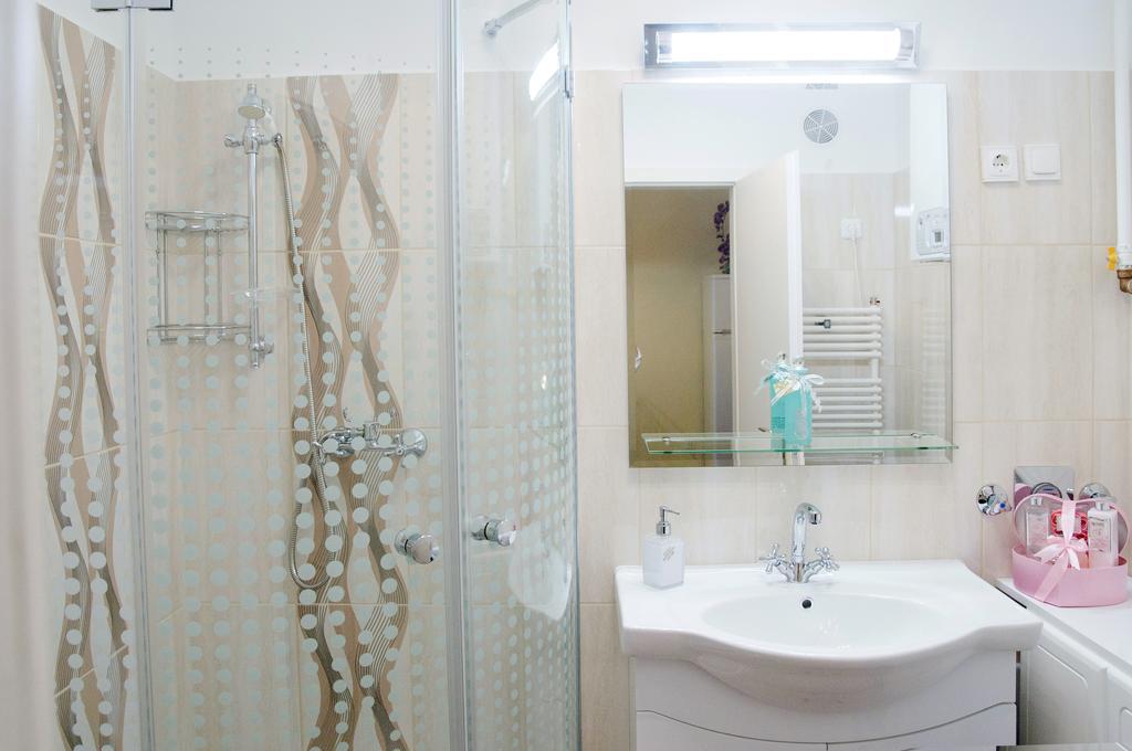 Ametiszt Apartman Heviz Luaran gambar