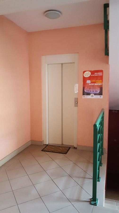 Ametiszt Apartman Heviz Luaran gambar